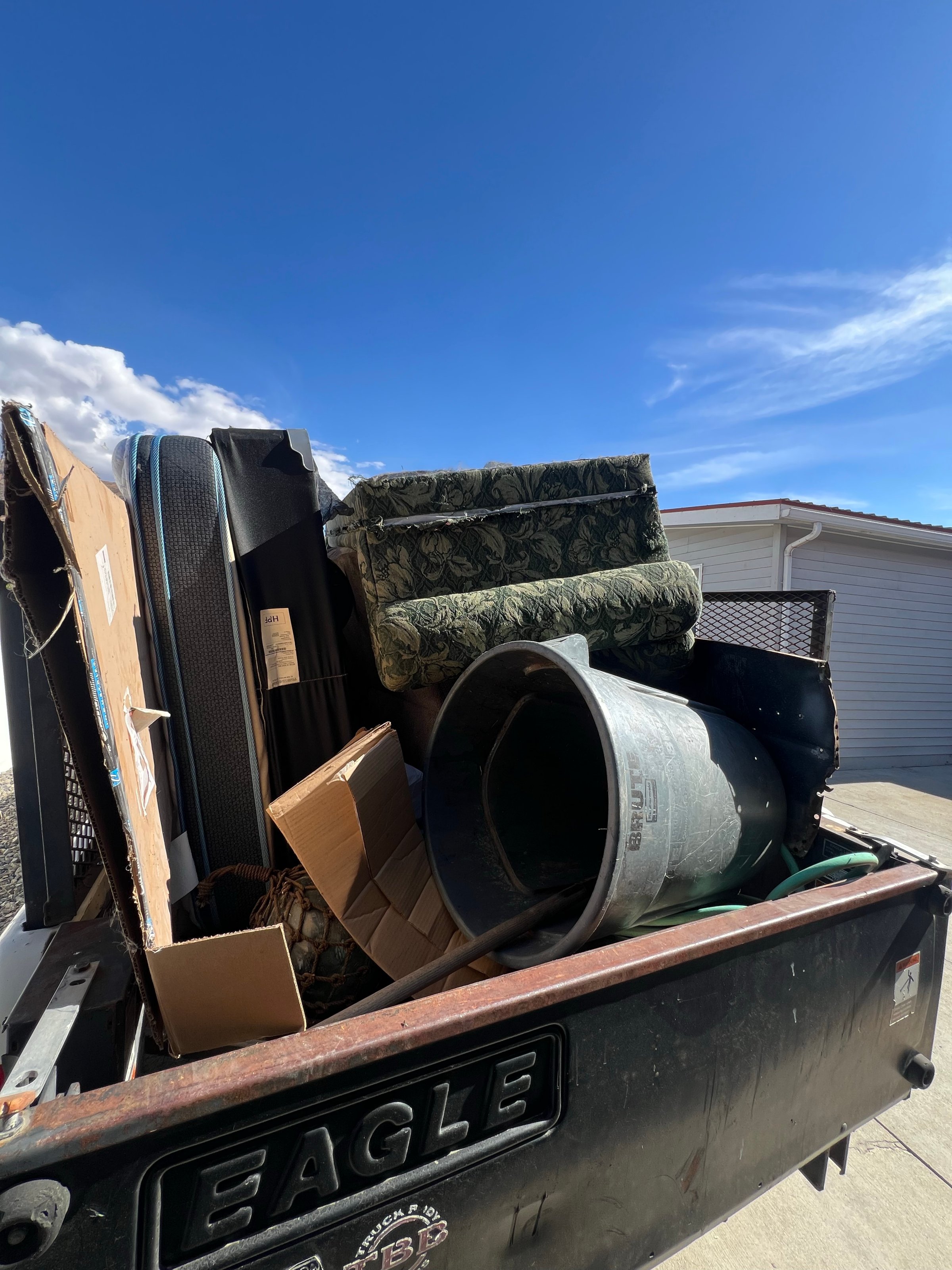 Professional junk removal and hauling services